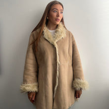 Load image into Gallery viewer, Tan and cream coat size large
