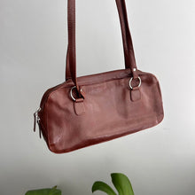 Load image into Gallery viewer, Brown leather shoulder bag
