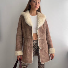 Load image into Gallery viewer, Light brown and cream faux sheepskin size 10
