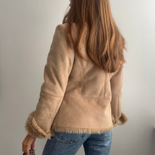 Load image into Gallery viewer, Tan brown jacket with faux fur collar and cuffs size 10
