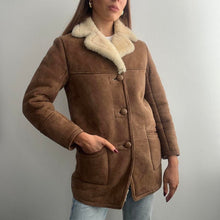 Load image into Gallery viewer, Cute tan brown sheepskin coat size XS
