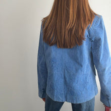 Load image into Gallery viewer, Unique blue embroidered suede blazer jacket size large
