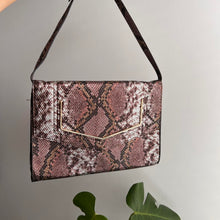 Load image into Gallery viewer, Metallic snake print shoulder bag
