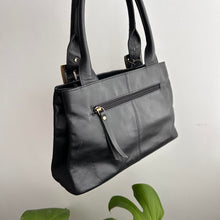 Load image into Gallery viewer, Black leather shoulder bag
