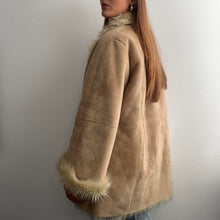 Load image into Gallery viewer, Tan and cream coat size large
