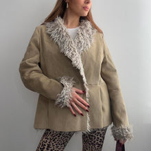 Load image into Gallery viewer, Beige / brown suede and faux fur jacket size 16
